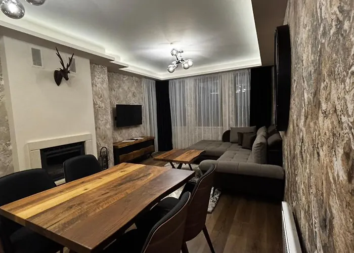 Of The Mountain гранд манастира частни شقة