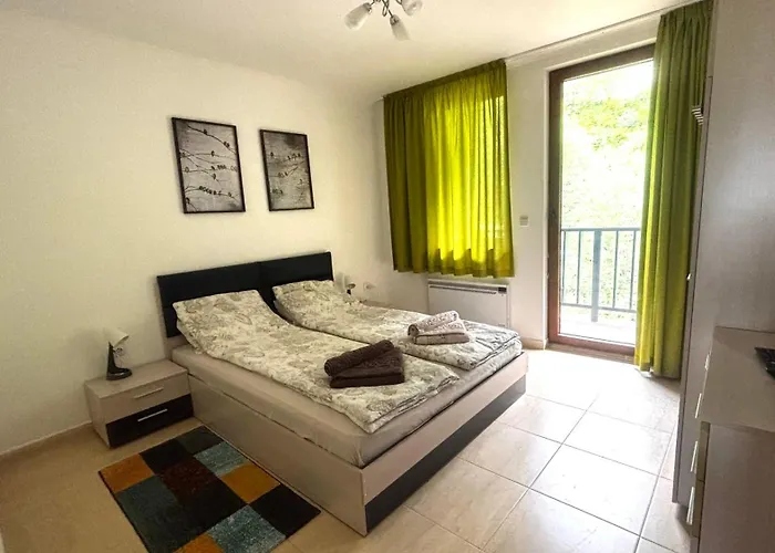 Of The Mountain гранд манастира частни شقة بامبوروفو