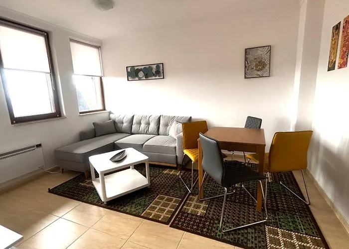 شقة Of The Mountain гранд манастира частни بامبوروفو